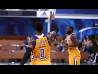 Данк Томаса Робинсона в матче против Калева