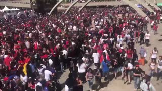 В Торонто во время чемпионского парада команды «Торонто Рэпторс» произошла стрельба.